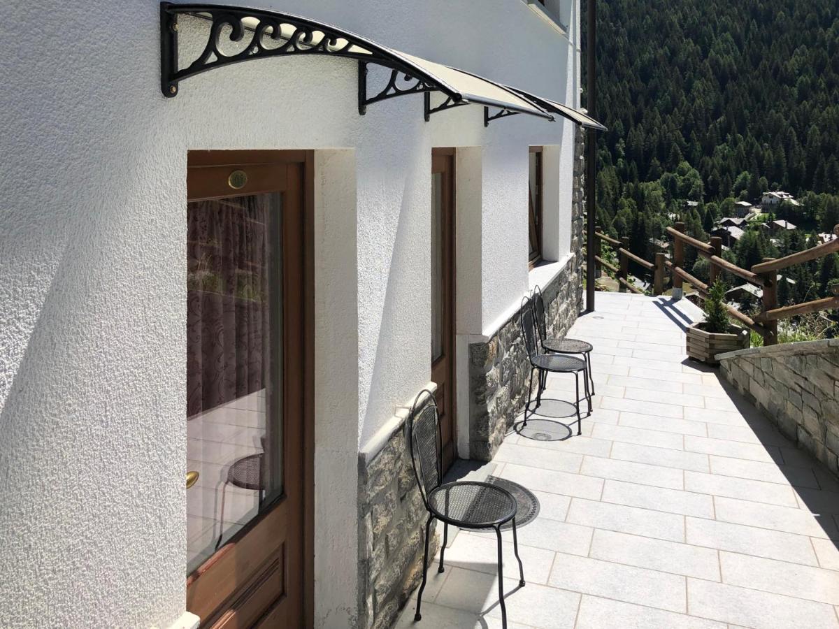 Affittacamere Buenavista Guest House Champoluc Exterior foto