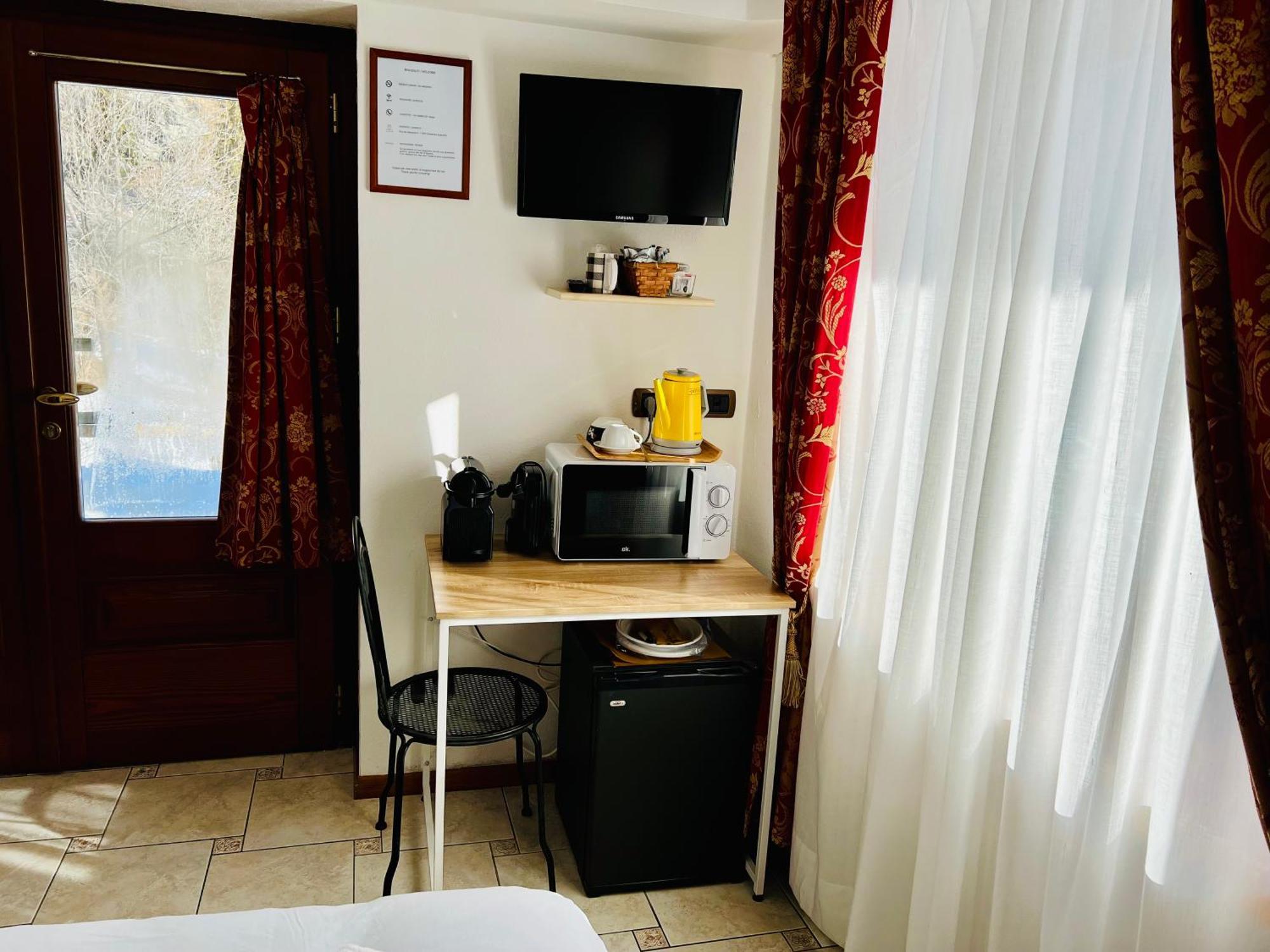 Affittacamere Buenavista Guest House Champoluc Cameră foto