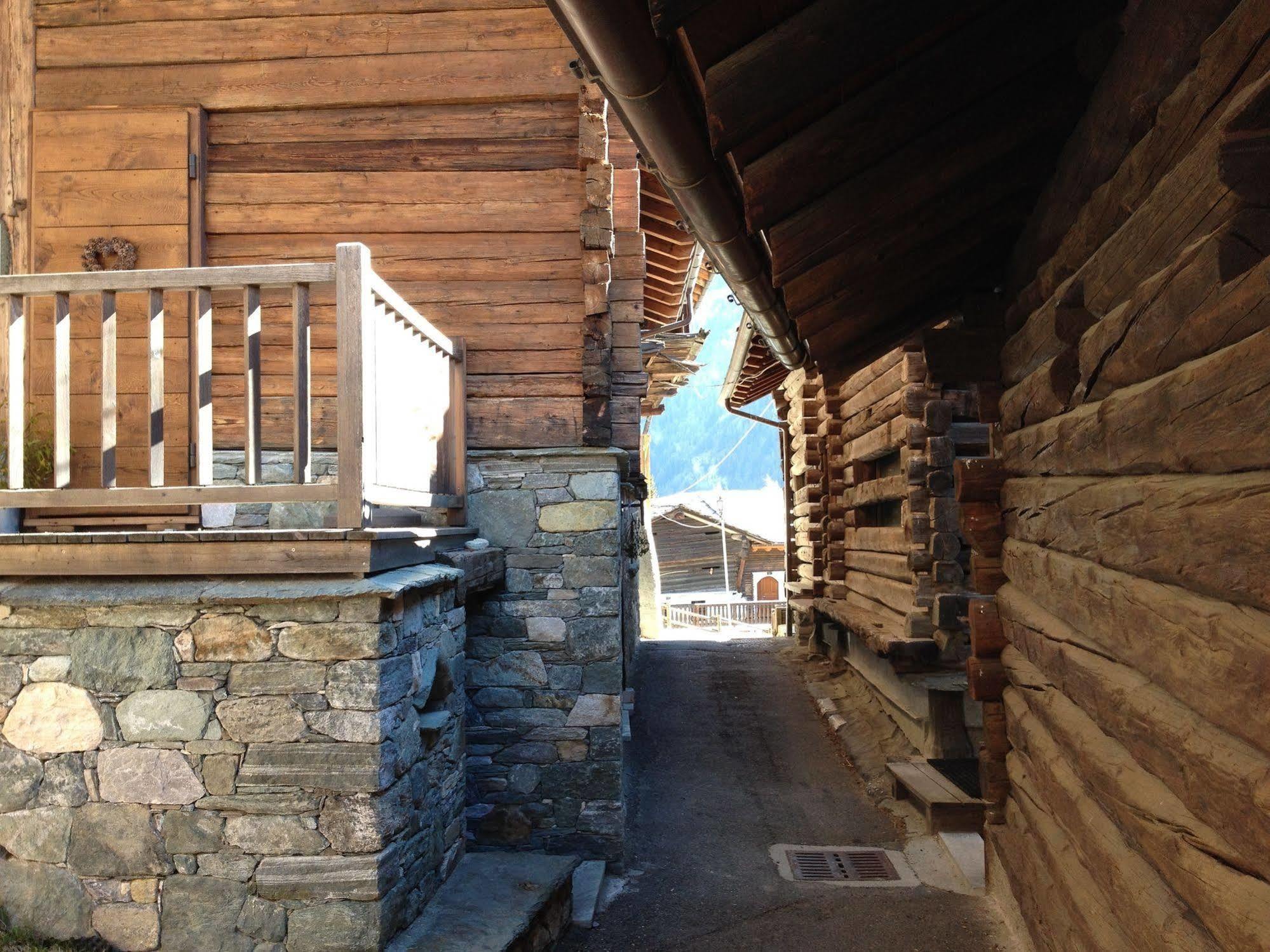 Affittacamere Buenavista Guest House Champoluc Exterior foto