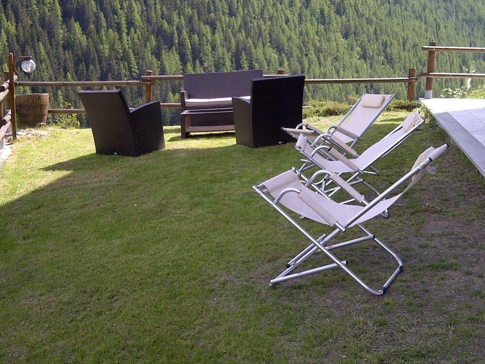 Affittacamere Buenavista Guest House Champoluc Exterior foto